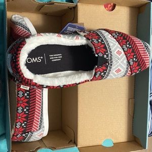 Brand new sweater like Tom’s. Size 8. Red black grey and white. Never worn NWT